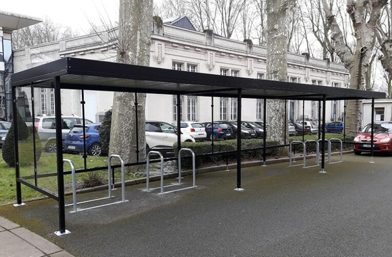 Abri Plus - Abri vélos et abri motos modèle Beaulieu - Ecole des Arts et Métiers - Angers (49)